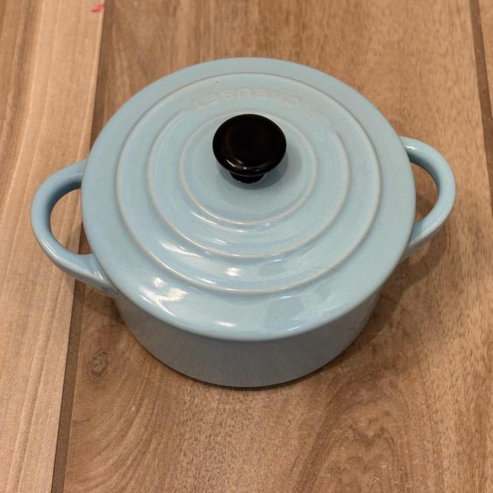 NWT Le Creuset sky blue Ceramic 10cm mini cocotte